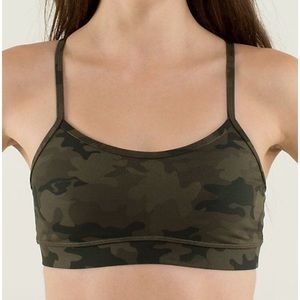 Lululemon Flow Y Sports Bra in Dk. Green/Camo